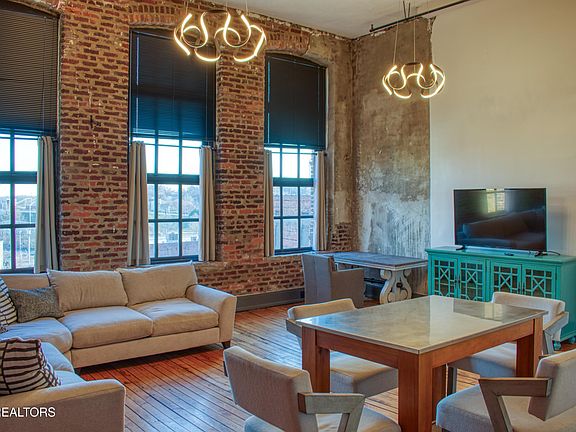 3rd image of 120 S Gay St APT 602