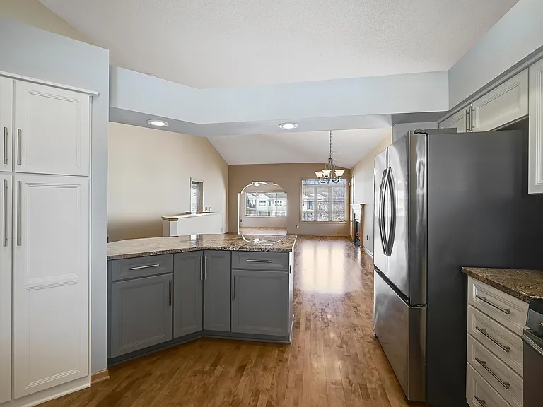 7950 Victoria Way — Photo 12