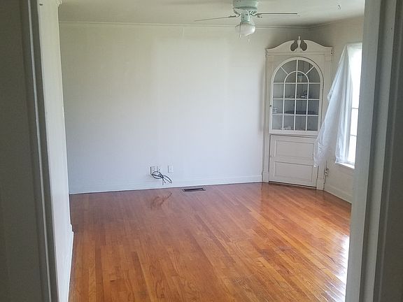 5th image of 2102 W 24th Ave