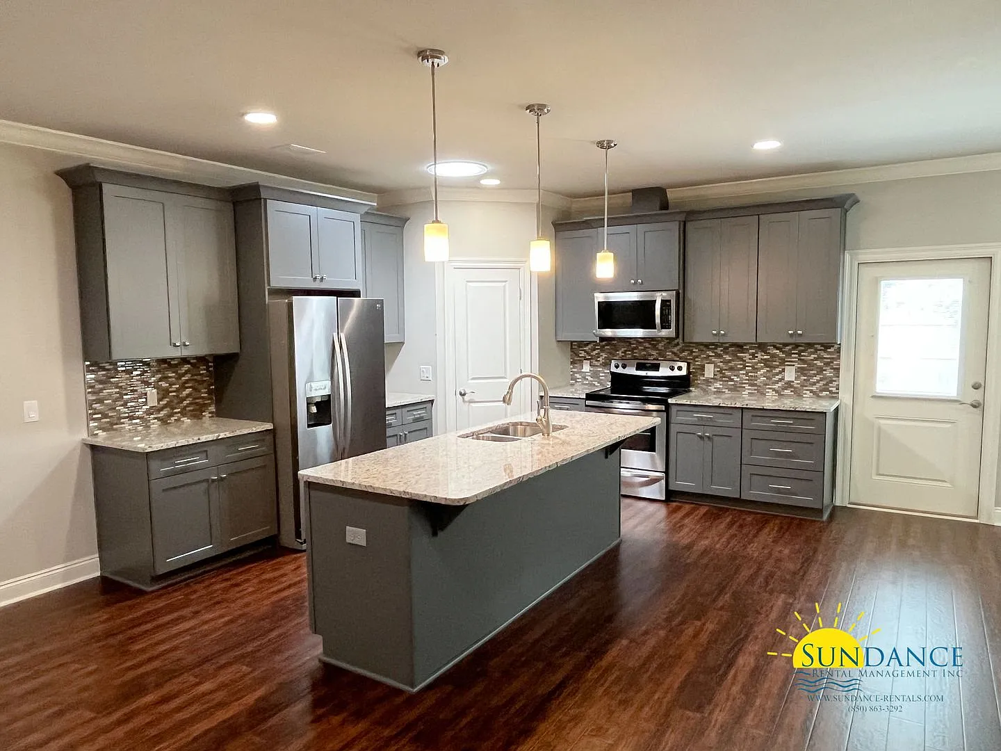 Beautiful 3-Bedroom Home Near Navarre's Pristine White Sand Beaches! — Photo 3