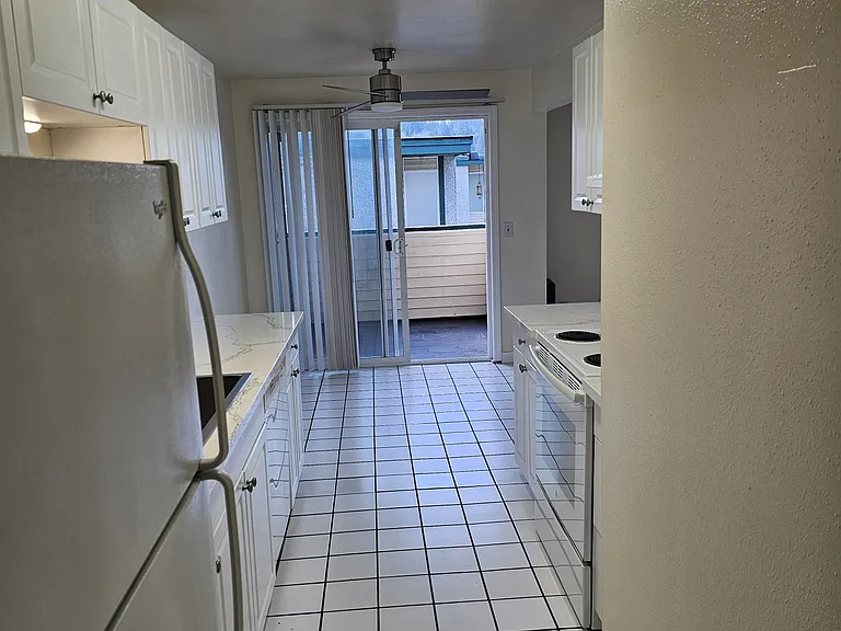 8046 NE Bothell Way #11 — Photo 5