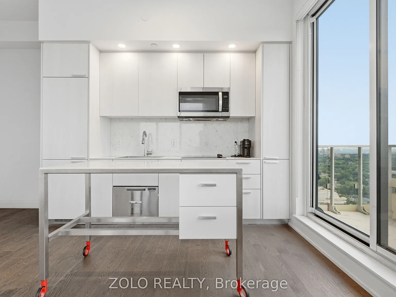 2 bed, $2,850 — Photo 4