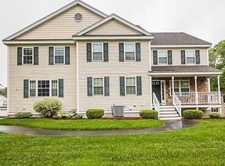 7 Minuteman Ln UNIT 7, Westford, MA 01886