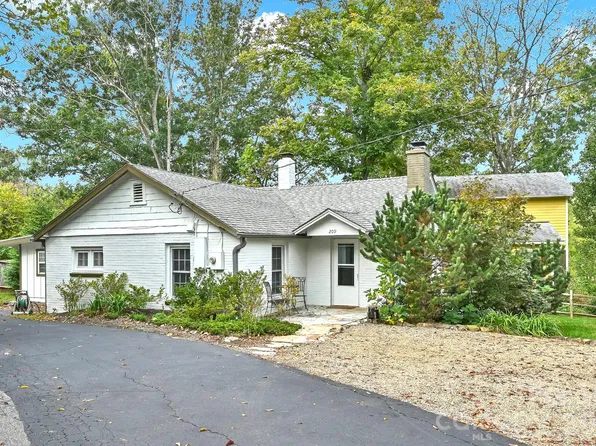 209 Old Haw Creek Rd, Asheville, NC 28805