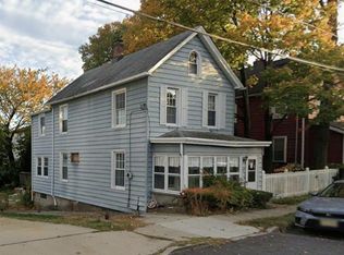 315 8th St, Carlstadt, NJ