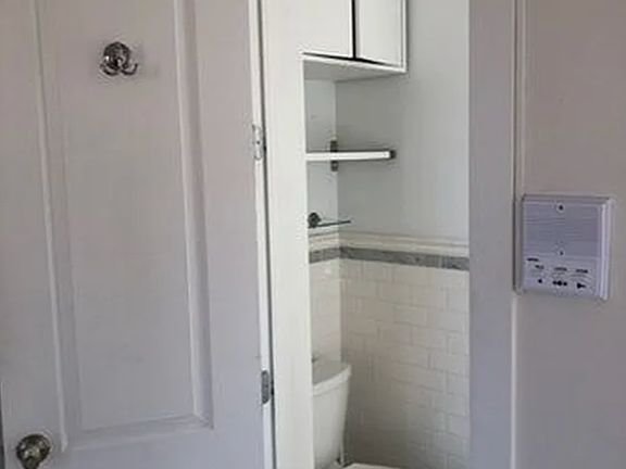 4th image of 549 Hudson St #5C