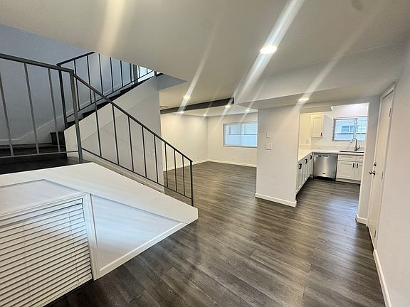 5th image of 1615 Greenfield Ave APT 3