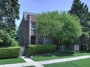 9121 Ewing Ave, Evanston, IL 60203