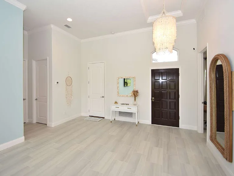 114 Del Palma Dr — Photo 34