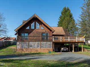 2 Cesta Lane, Troy, NY 12180