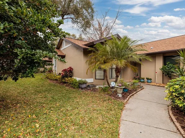 1696 Fry Ct, Dunedin, FL 34698