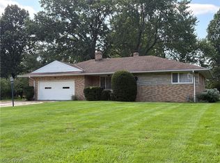 6677 Akins Rd, North Royalton, OH 44133