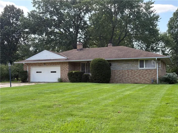 6677 Akins Rd, North Royalton, OH 44133