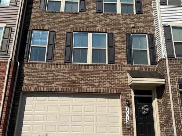 10010 Dorsey Ln, Lanham, MD 20706