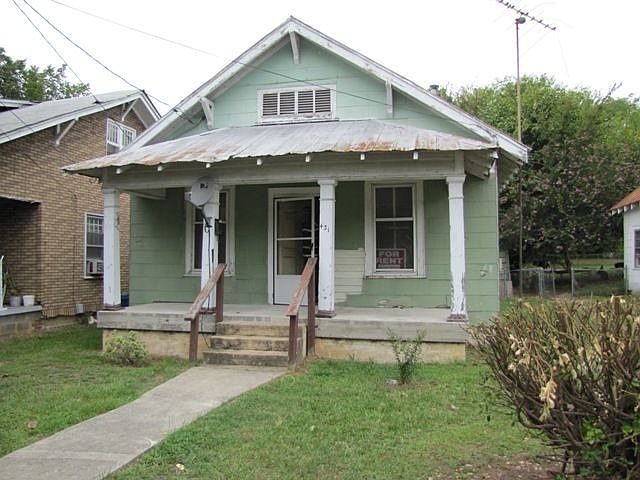 1st image of 431 School St