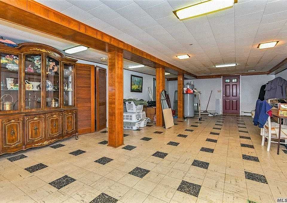 1st image of 38 Sandlewood Ave