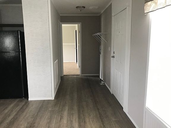Hallway W D hook-up