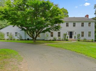 70R Bennington Pl, New Canaan, CT 06840