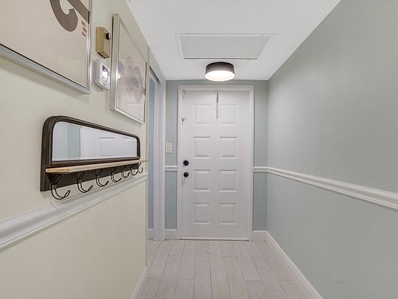 2nd image of 903 Cypress Grove Dr APT 204