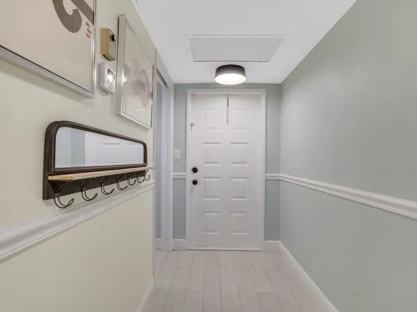 903 Cypress Grove Dr APT 204, Pompano Beach, FL 33069
