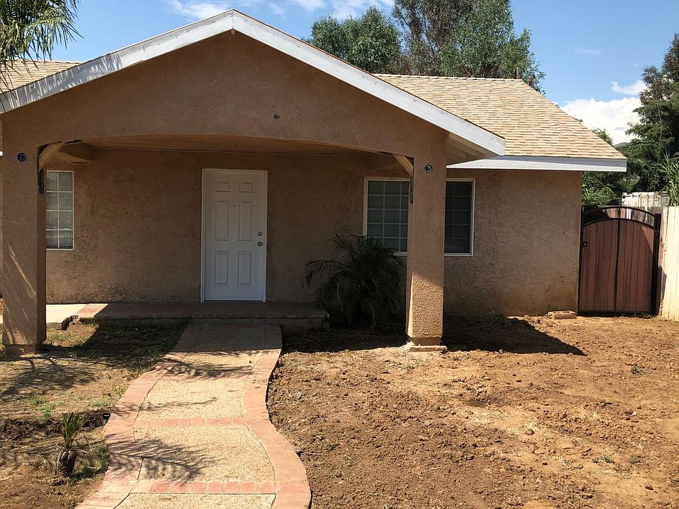 1st image of 24234 Myers Ave