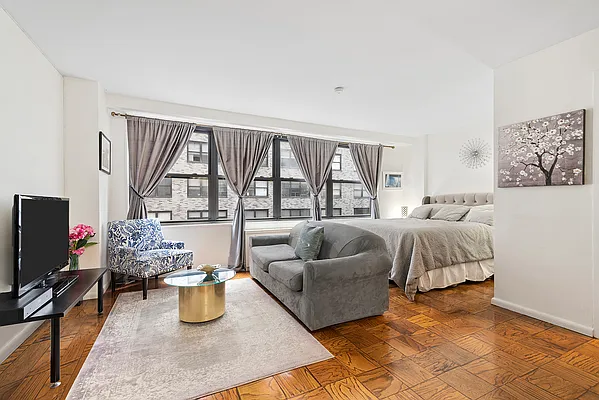 Sold by Compass | media 9