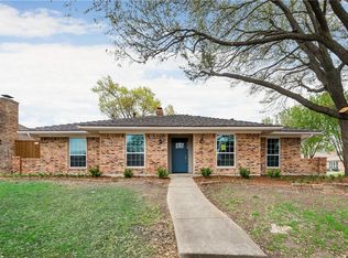 818 Pebblecreek Dr, Garland, TX 75040