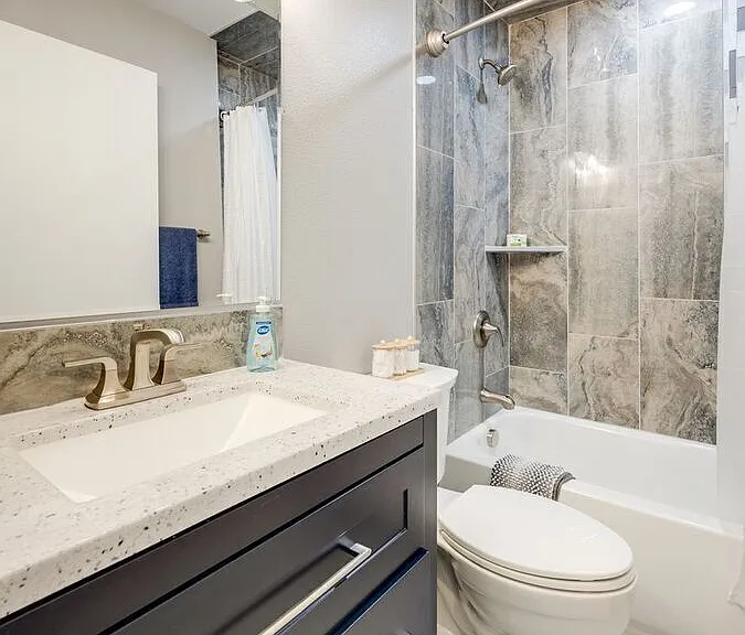 508 Southway Dr #3 — Photo 8