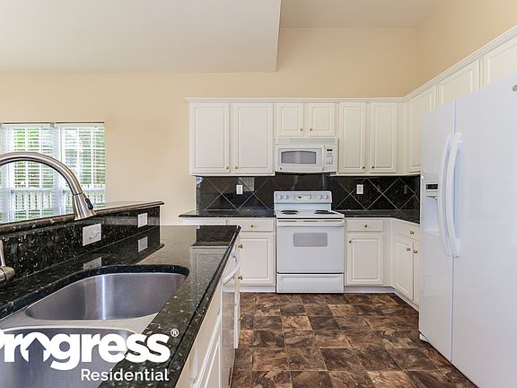 5th image of 13511 Planters Row Dr