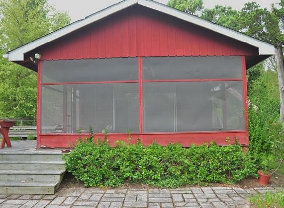 Screened Porch