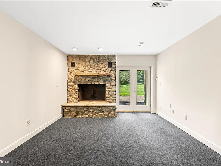 1051 Kelso Rd — Photo 19