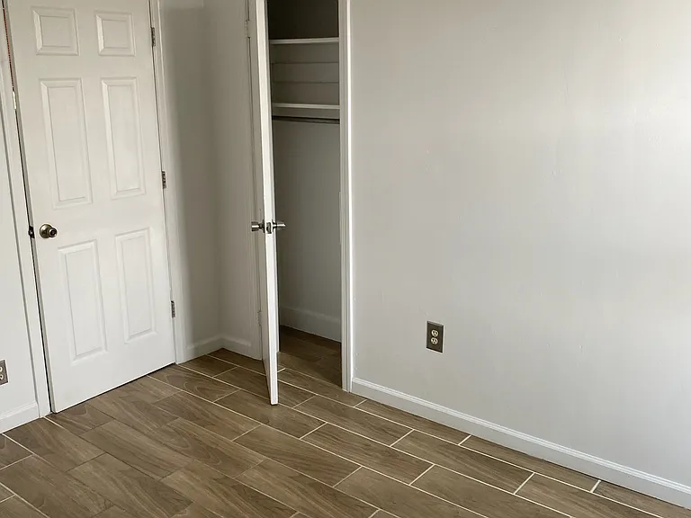 281-283 Buffalo Ave #1 — Photo 6