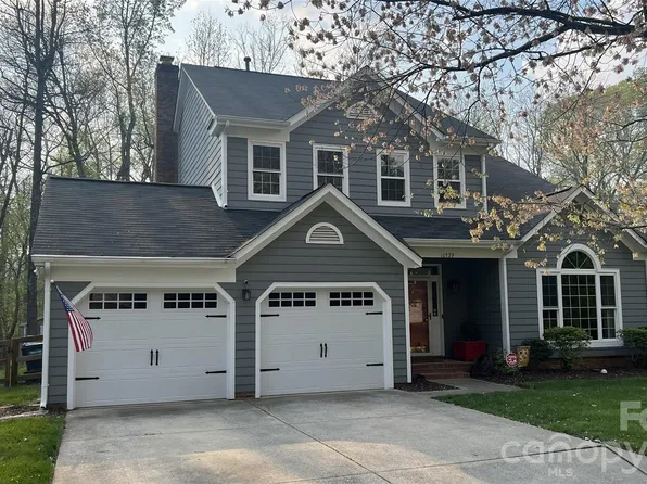10729 Schooner Bay Ln, Charlotte, NC 28215