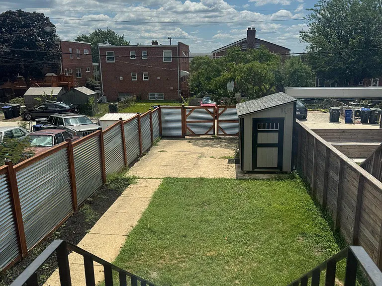5296 Chillum Pl NE — Photo 4