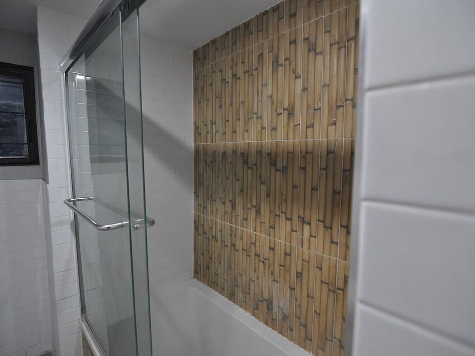 2nd image of 90 Wadsworth Ave APT 3B
