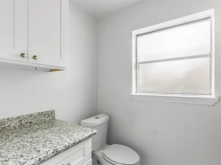 211 W North Hill Dr — Photo 24