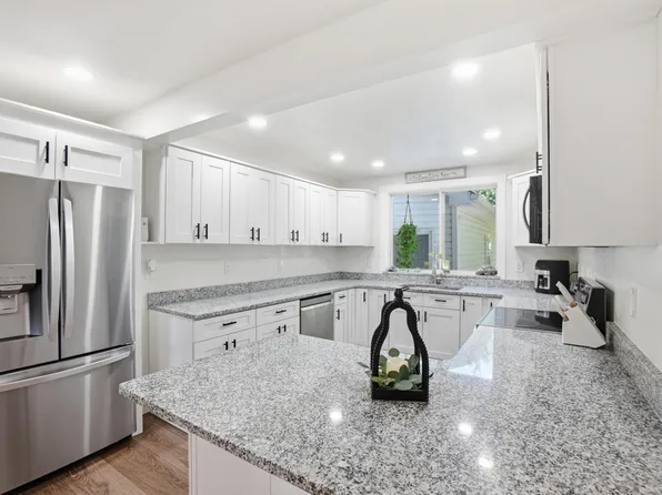 1219 Vanderbilt Dr, Washington Court House, OH 43160