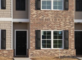104 Reserve Ln, Statesboro, GA 30458