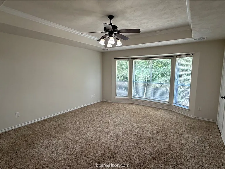 1102 Crested Point Ct — Photo 11