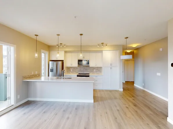 301 Auburn Meadows Blvd SE #100, Calgary, AB T3M 2E5