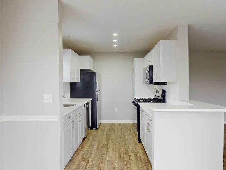 Inwood West — Photo 104
