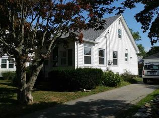 36 Whitwell Ave, Newport, RI 02840