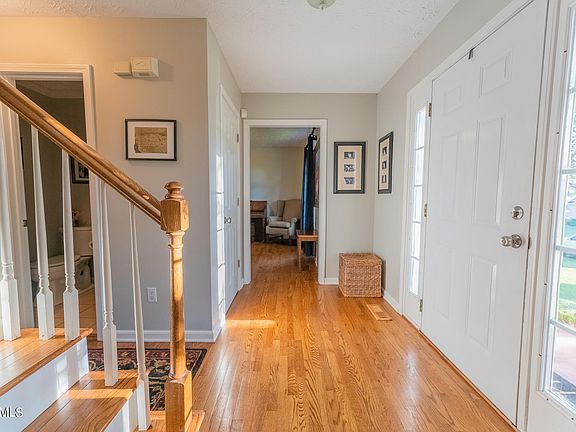 3rd image of 5208 Summer Rose Blvd