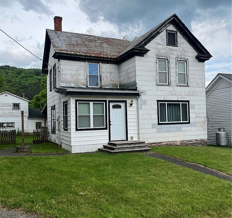 1st image of 48 Church St