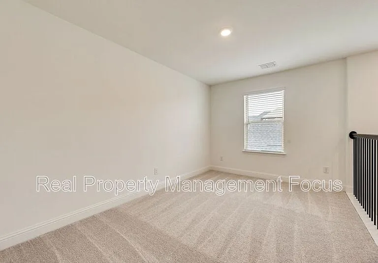 1149 Beautyberry Ln — Photo 17