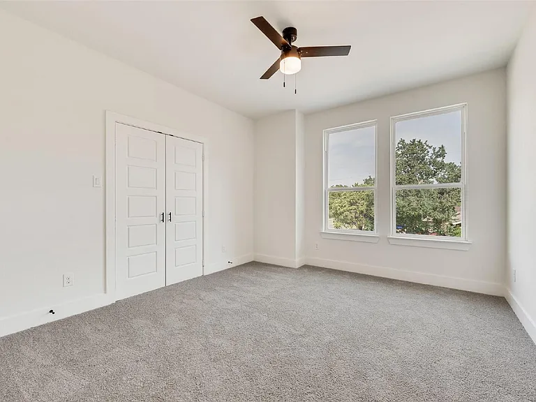 2330 Fairfax Dr — Photo 4