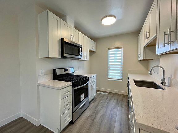 3rd image of 7307 Willoughby Ave #4
