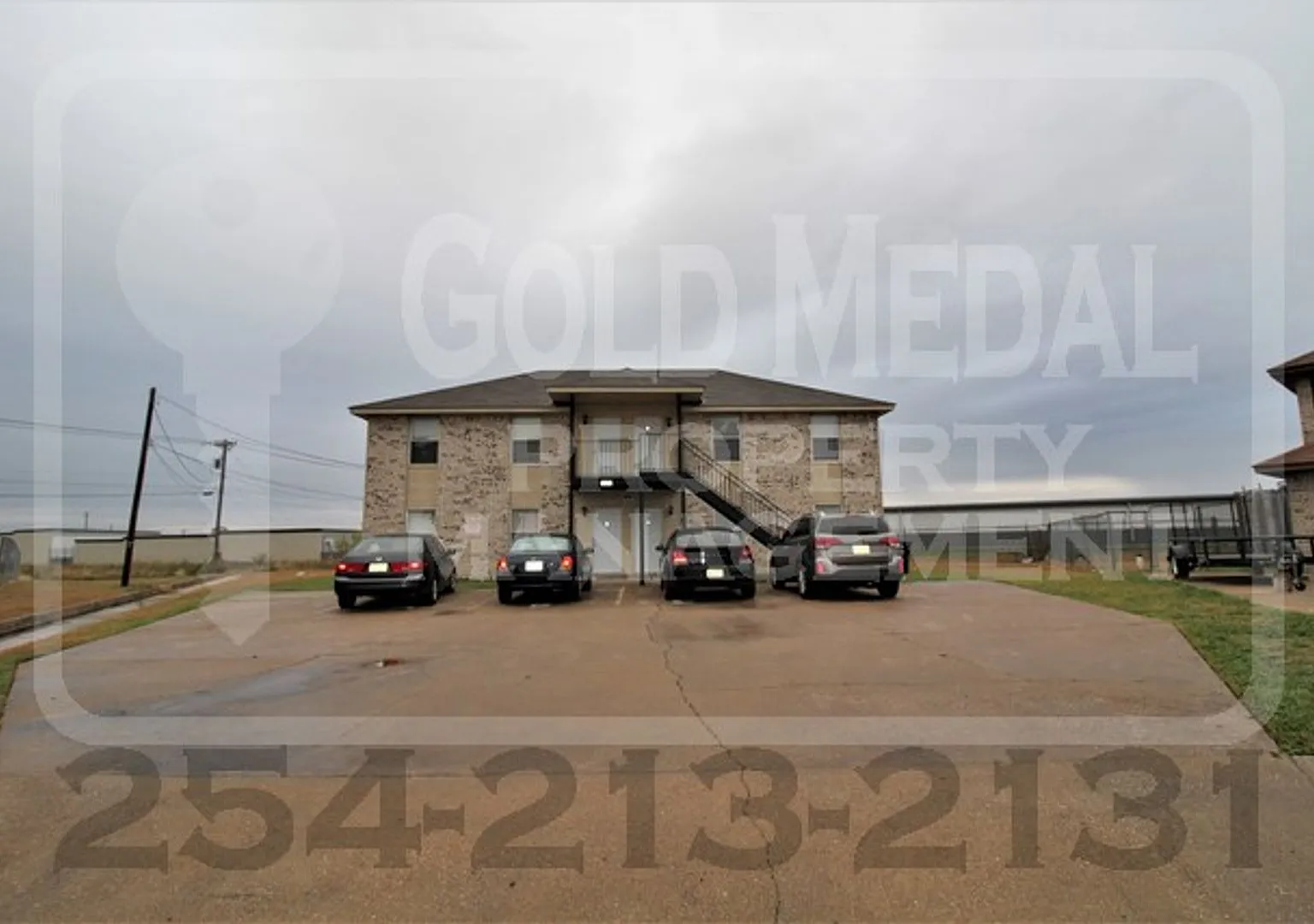 1101 Horizon Dr — Photo 1