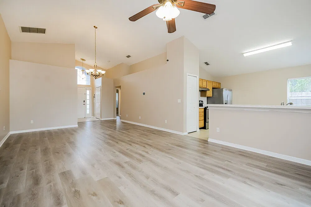 3 bed, 2.0 bath, 1480 sqft, $2,235 — Photo 4