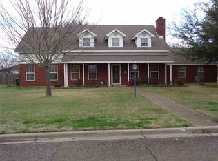1001 Trinity Meadows Ln, Waco, TX 76706